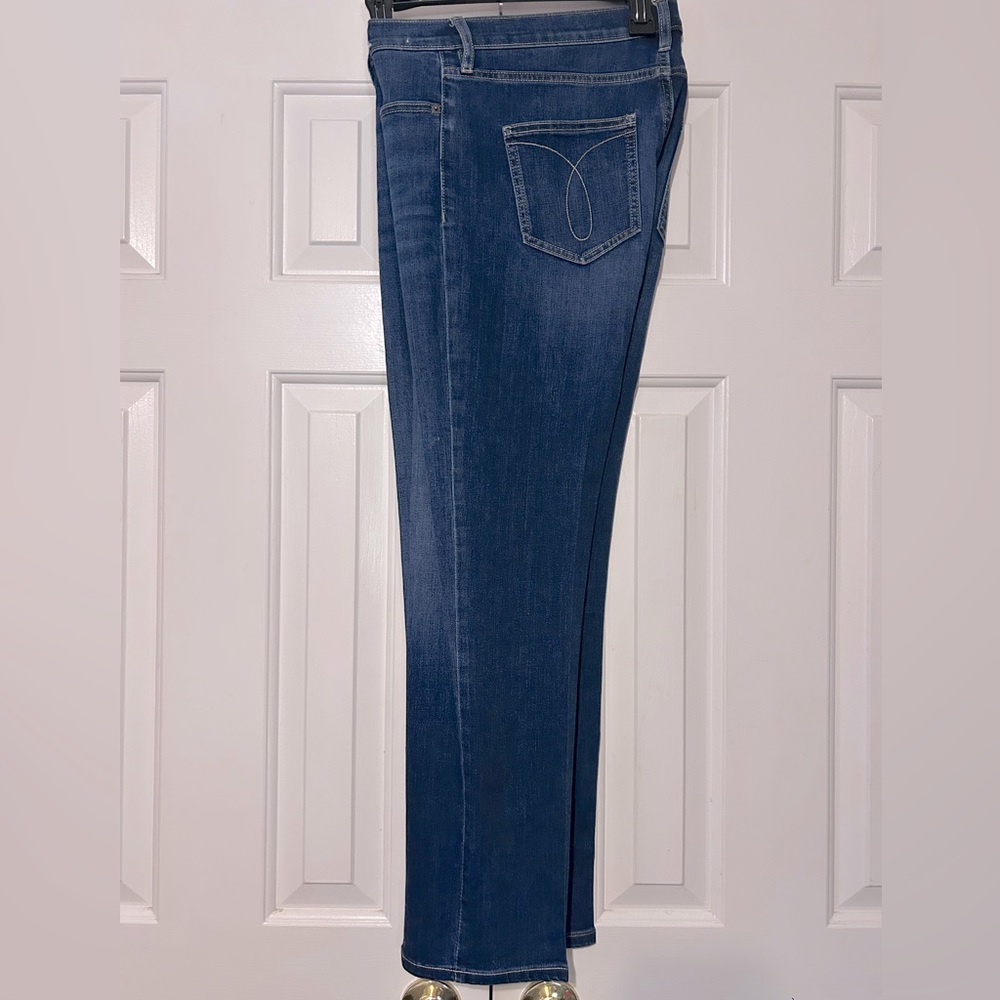 SALE N Calvin Klein Y2K style straight medium wash Brooke Shilelds jeans